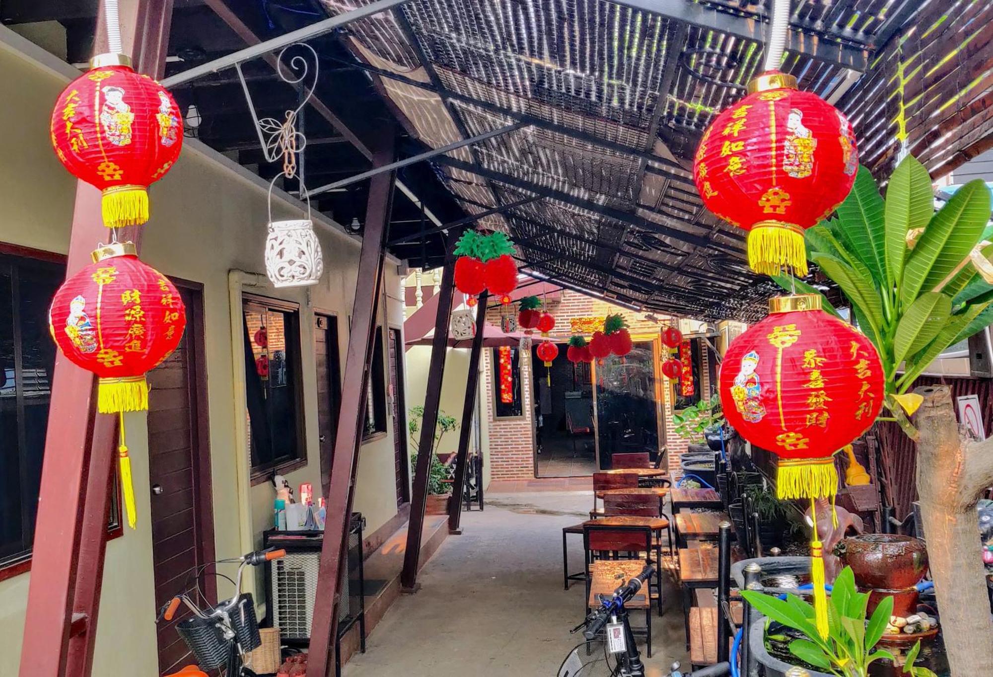 V House Hotel Phra Nakhon Si Ayutthaya Ngoại thất bức ảnh